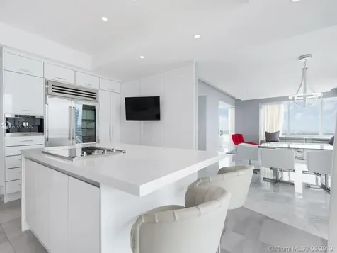 1425 Brickell Avenue Miami FL 33131