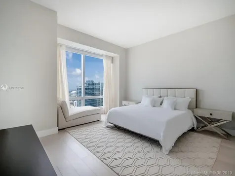 1425 Brickell Avenue Miami FL 33131