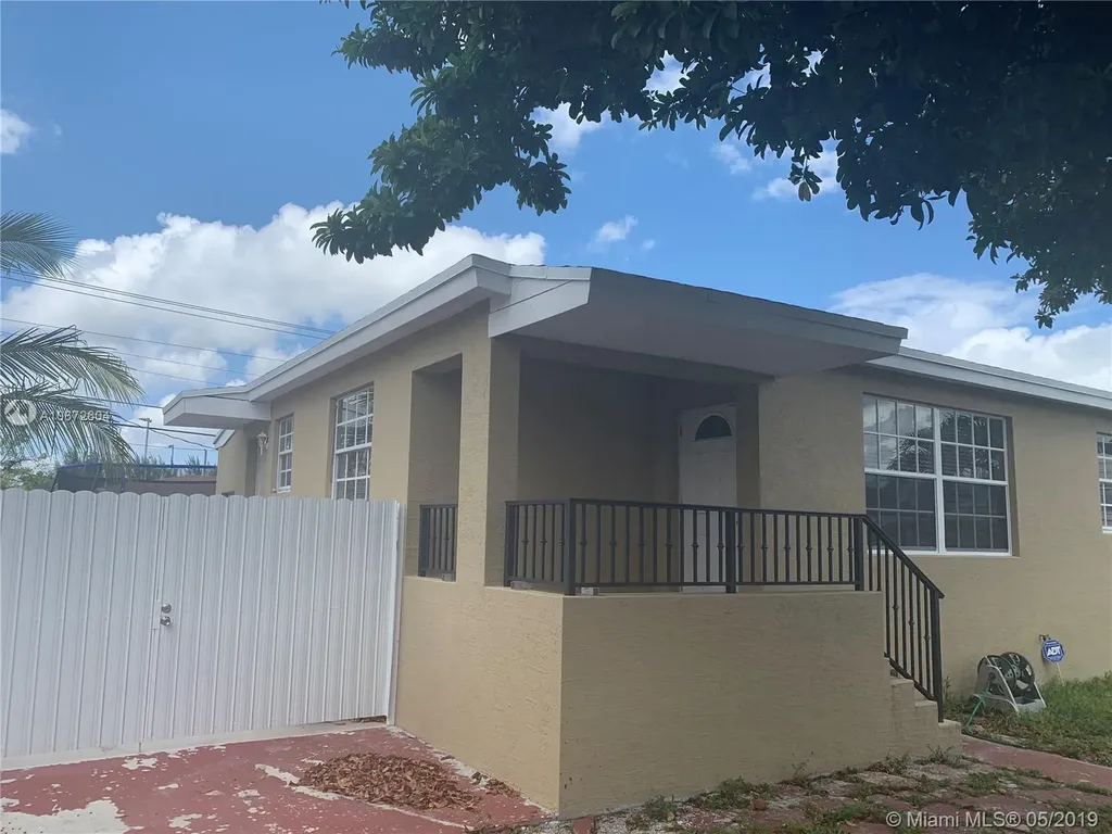 71 W 64th Street Hialeah FL 33012