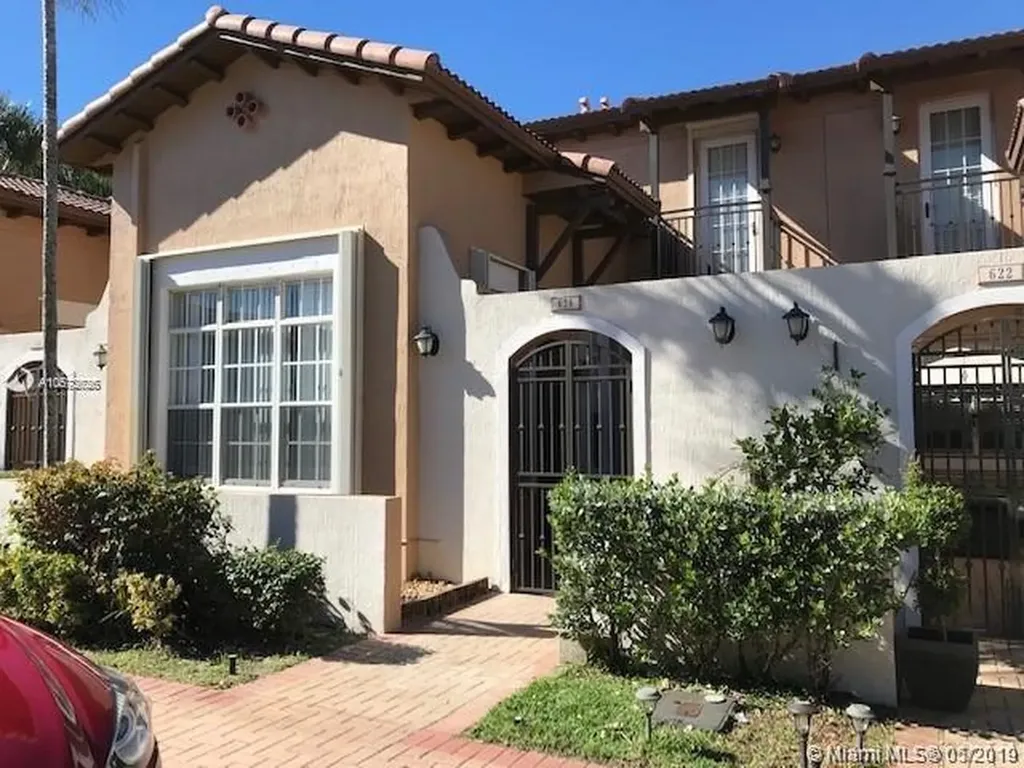 628 SW 147th Terrace Pembroke Pines FL 33027