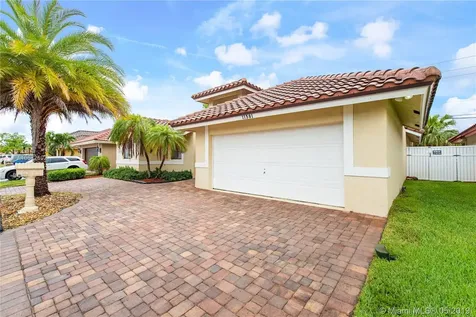 11581 SW 9th Court Pembroke Pines FL 33025