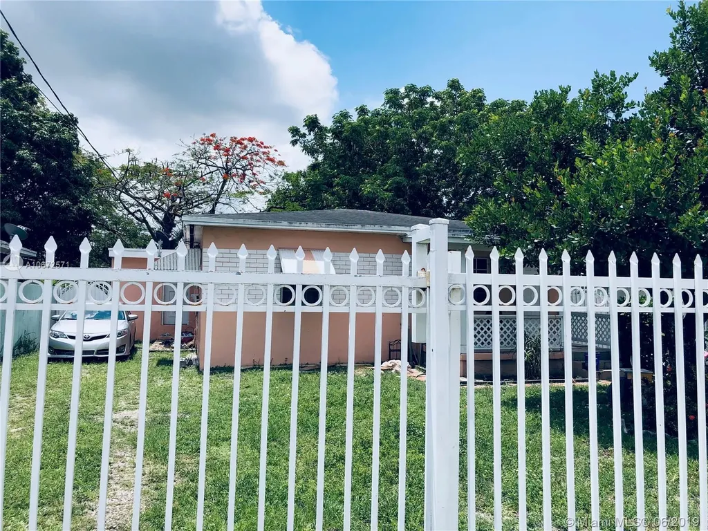 900 NW 118th Street Miami FL 33168