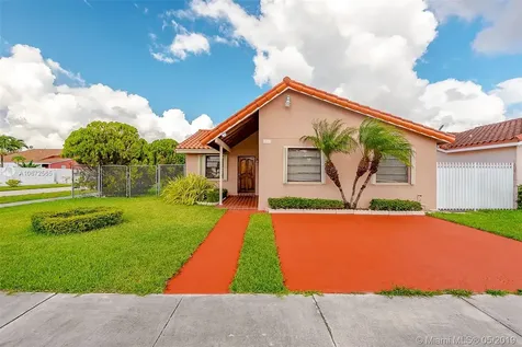 1562 SW 137th Court Miami FL 33184