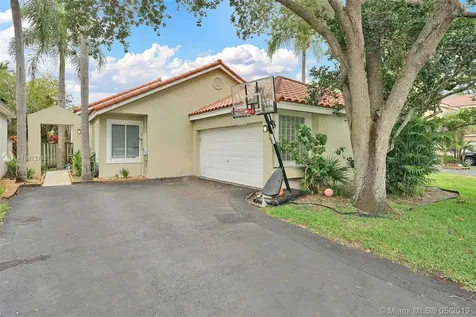 10073 NW 4th Street Plantation FL 33324