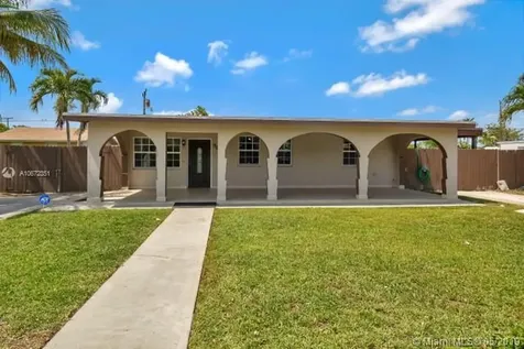 9981 SW 42nd Terrace Miami FL 33165