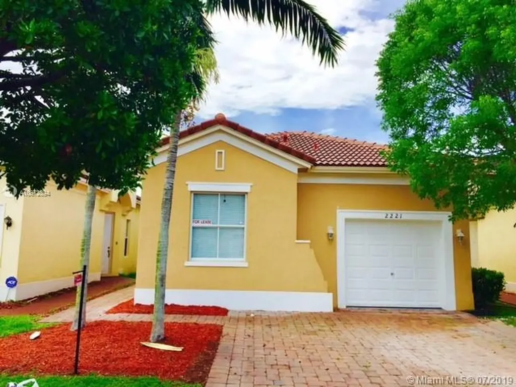 2221 NE 37th Terrace Homestead FL 33033