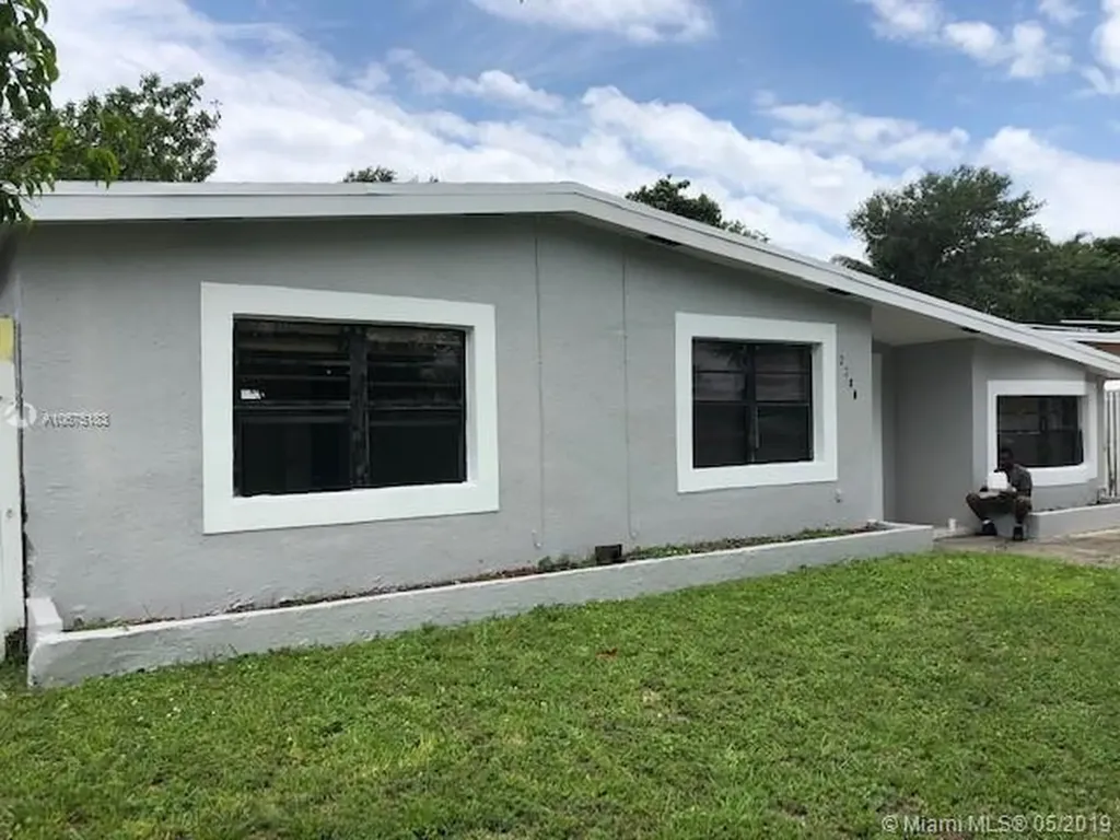 3780 SW 40th Street West Park FL 33023