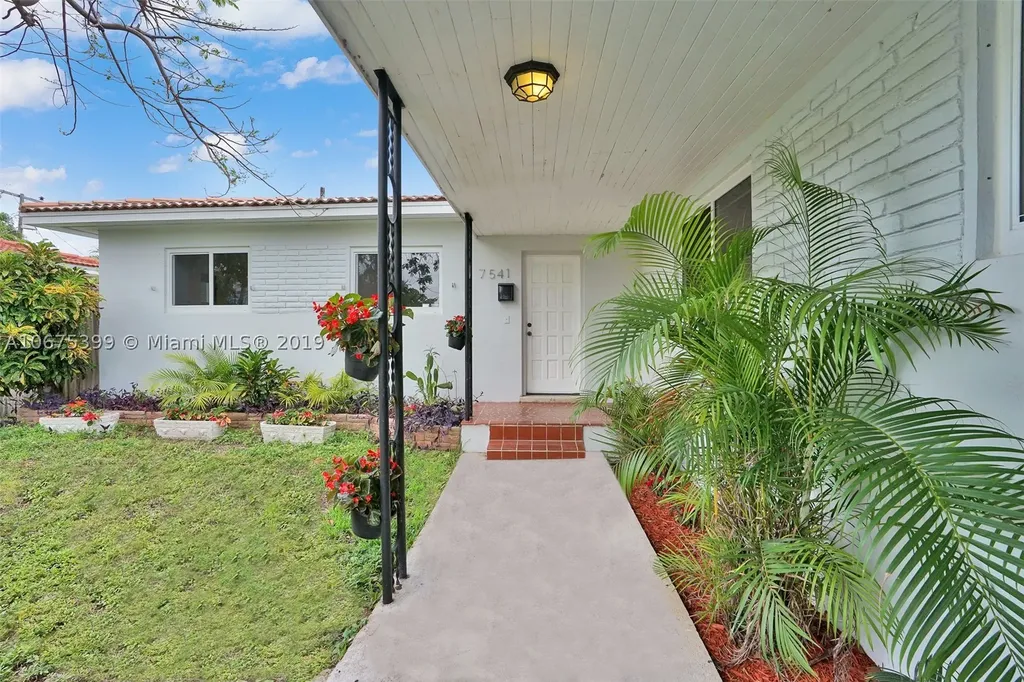 7541 Bounty Avenue North Bay Village FL 33141