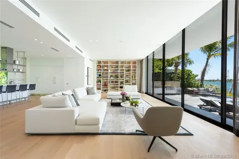 38 S Hibiscus Drive Miami Beach FL 33139
