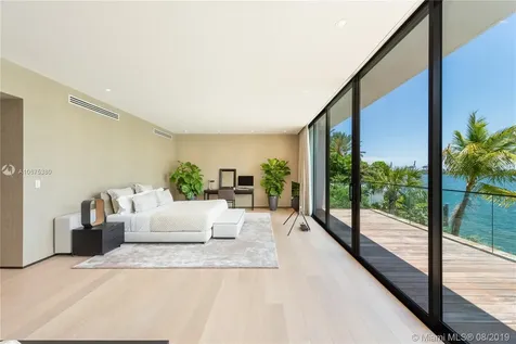 38 S Hibiscus Drive Miami Beach FL 33139