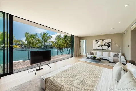 38 S Hibiscus Drive Miami Beach FL 33139