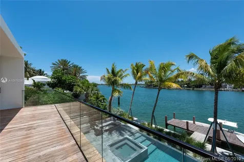 38 S Hibiscus Drive Miami Beach FL 33139