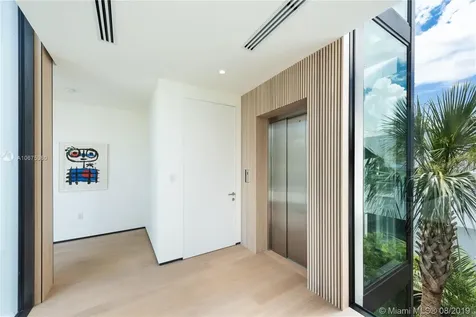 38 S Hibiscus Drive Miami Beach FL 33139