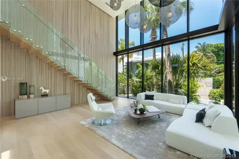 38 S Hibiscus Drive Miami Beach FL 33139
