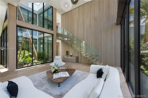 38 S Hibiscus Drive Miami Beach FL 33139