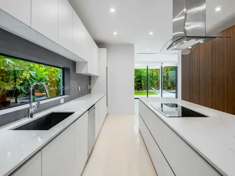 2475 Lincoln Avenue Miami FL 33133