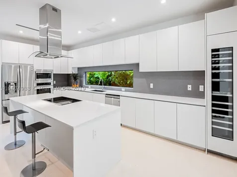 2475 Lincoln Avenue Miami FL 33133
