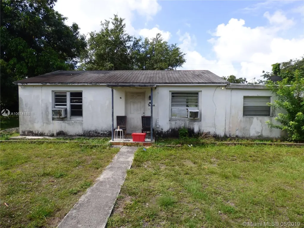 1924 NW 90th Street Miami FL 33147