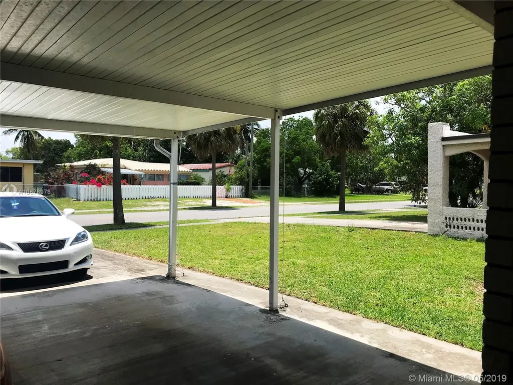 1661 NE 172nd Street North Miami Beach FL 33162