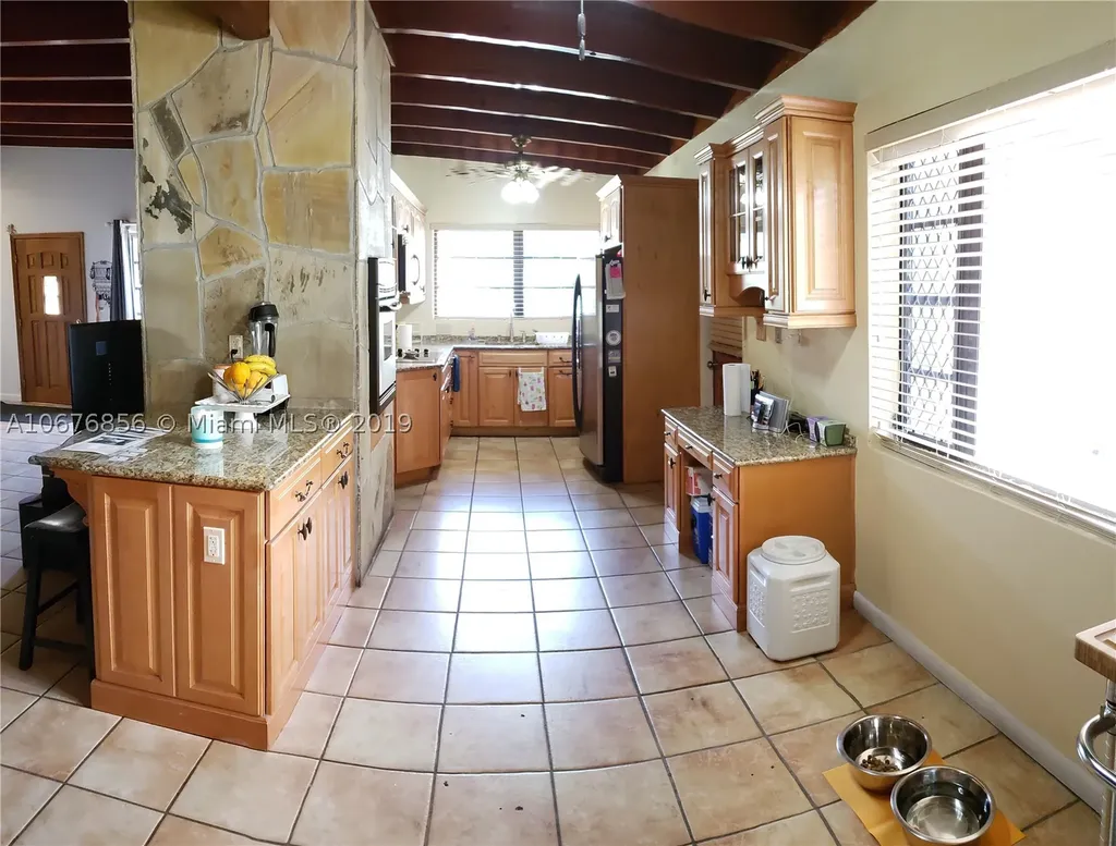 9360 Jamaica Drive Cutler Bay FL 33189