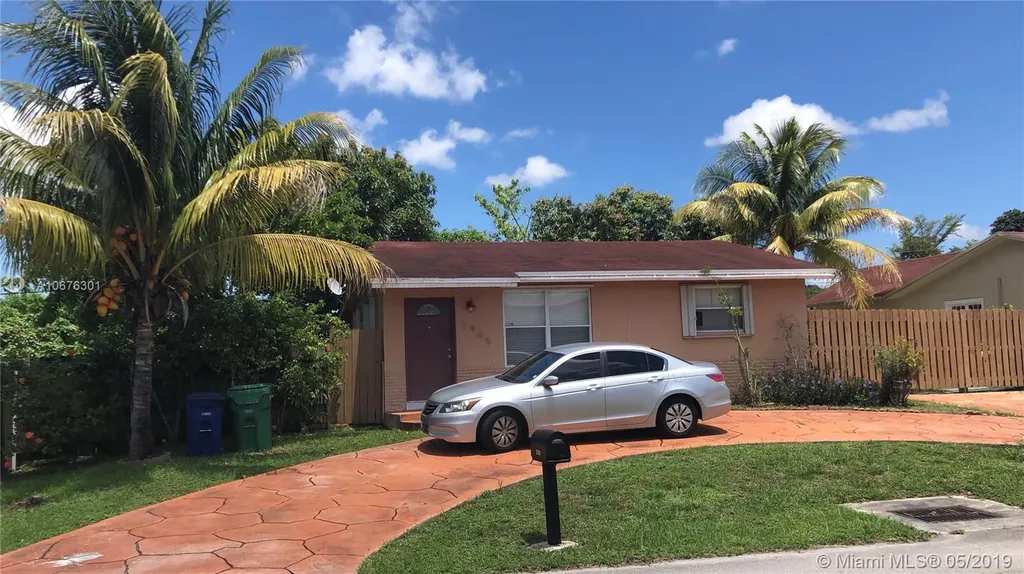 1905 SW 100th Avenue Miramar FL 33025