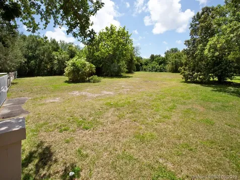 6250 SW 98th Street Pinecrest FL 33156