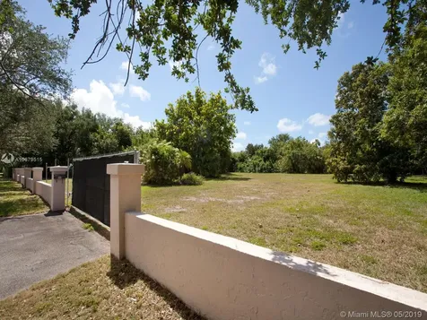6250 SW 98th Street Pinecrest FL 33156