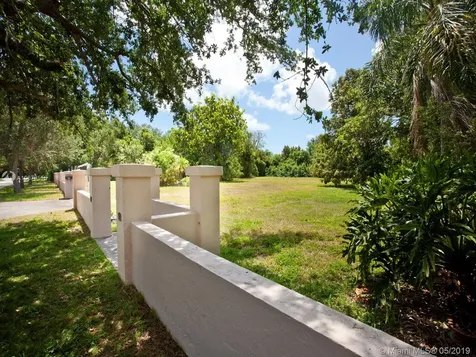 6250 SW 98th Street Pinecrest FL 33156