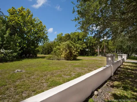 6250 SW 98th Street Pinecrest FL 33156
