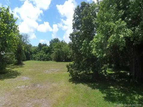 6250 SW 98th Street Pinecrest FL 33156