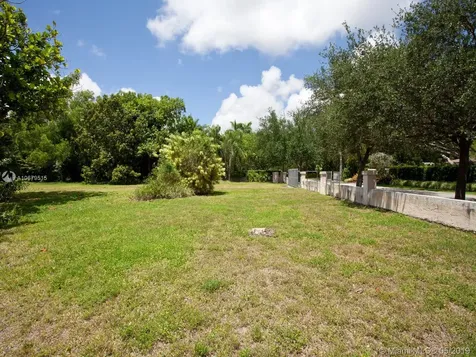 6250 SW 98th Street Pinecrest FL 33156