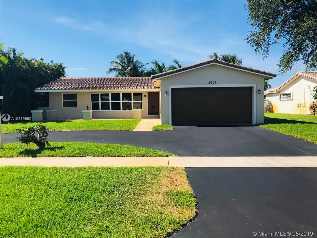 5007 Cleveland Street Hollywood FL 33021