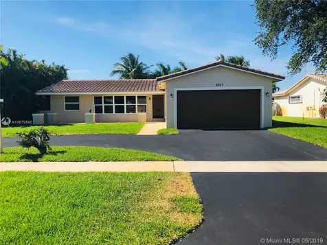 5007 Cleveland Street Hollywood FL 33021