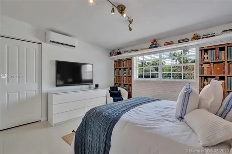 18530 NE 20th Court North Miami Beach FL 33179
