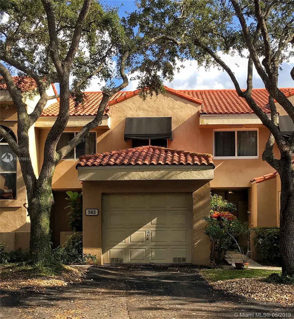 582 N University Drive Plantation FL 33324