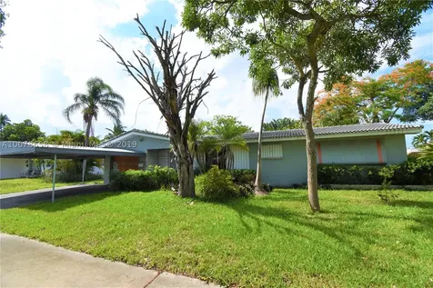 3423 Arthur Street Hollywood FL 33021