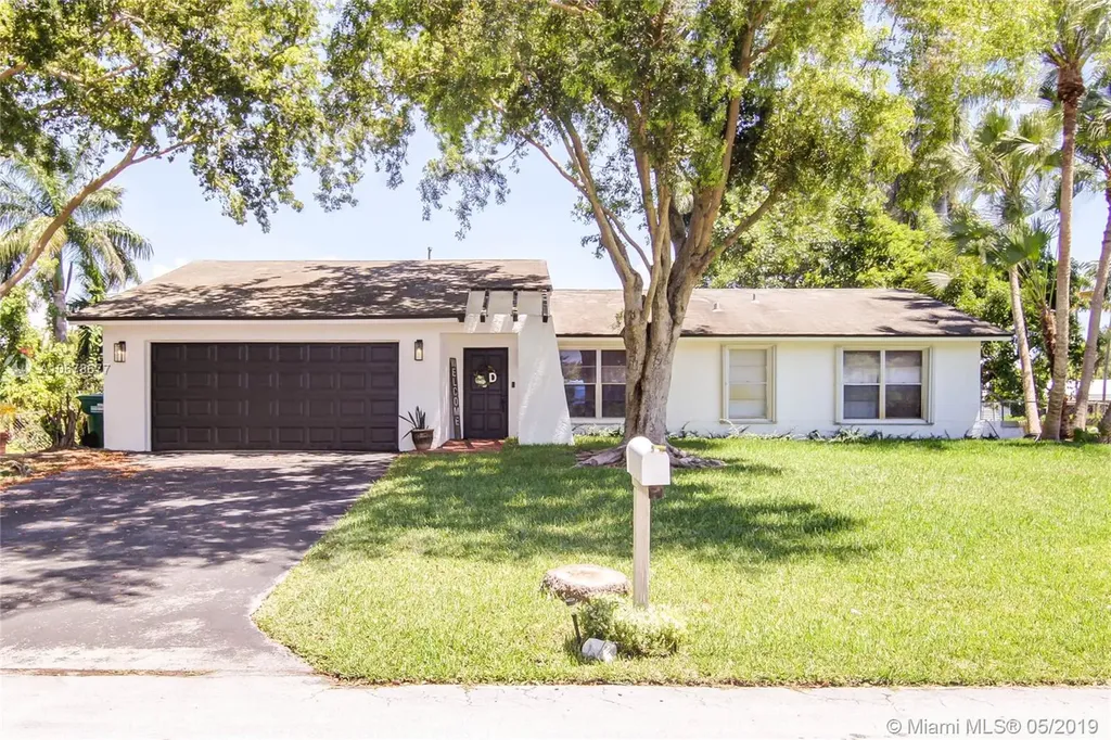 8421 SW 181st Street Palmetto Bay FL 33157