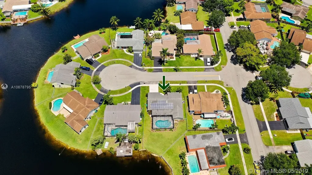 8704 SW 52nd Street Cooper City FL 33328