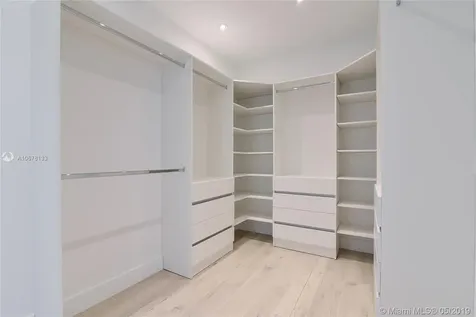 4460 N Jefferson Avenue Miami Beach FL 33140