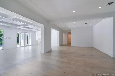 4460 N Jefferson Avenue Miami Beach FL 33140
