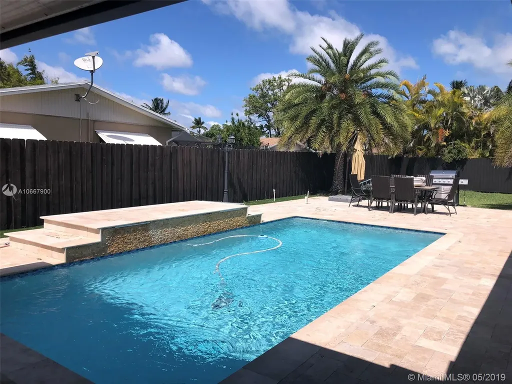 18653 SW 93rd Court Cutler Bay FL 33157