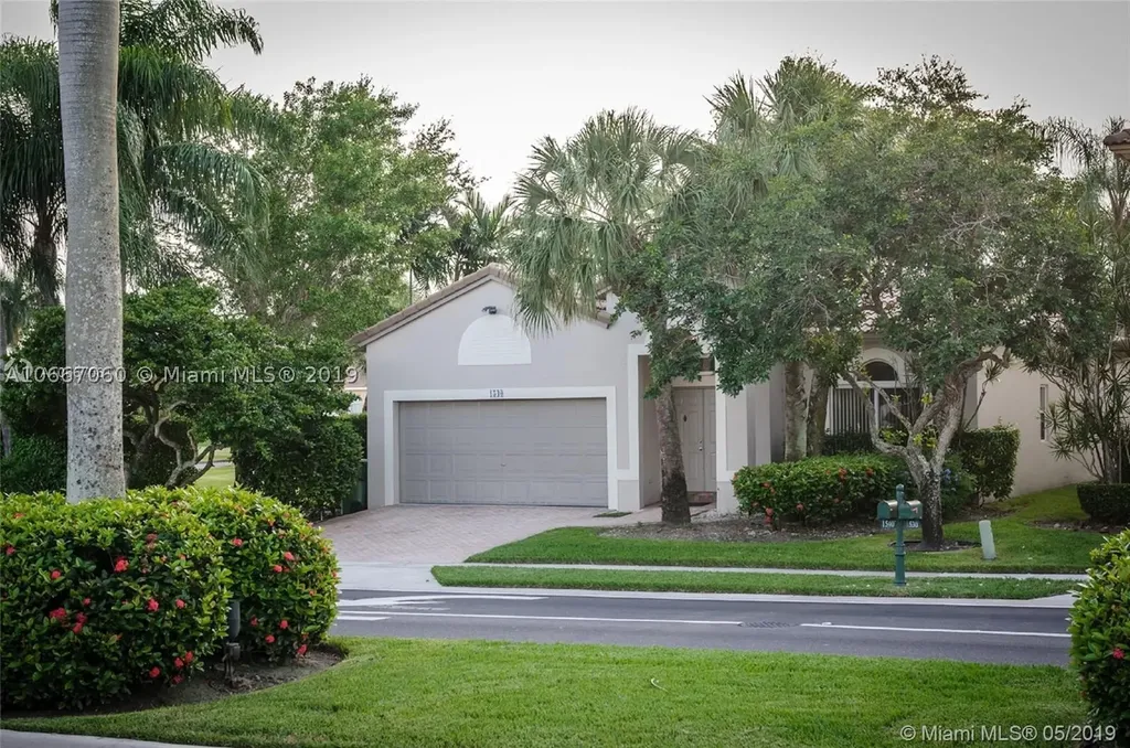 1540 SW 159th Avenue Pembroke Pines FL 33027