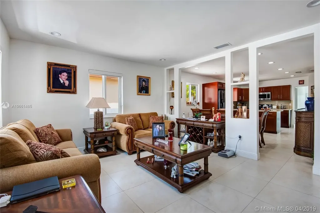 215 NW 58th Avenue Miami FL 33126