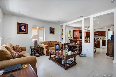 215 NW 58th Avenue Miami FL 33126