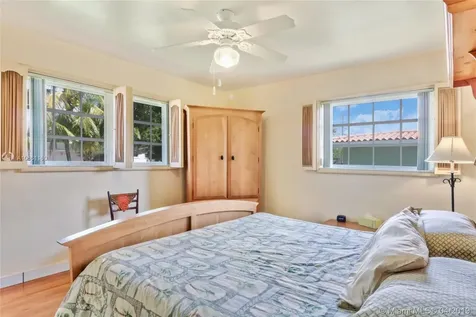 1138 Dove Avenue Miami Springs FL 33166