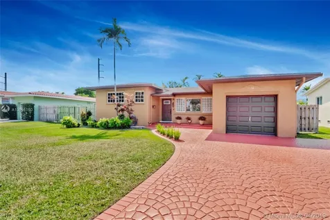 1138 Dove Avenue Miami Springs FL 33166
