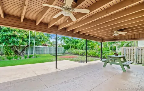 1138 Dove Avenue Miami Springs FL 33166