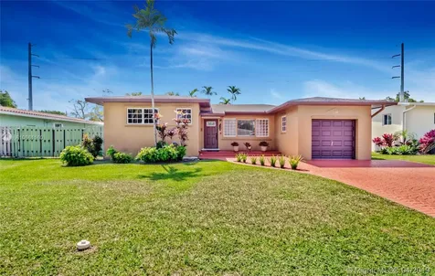 1138 Dove Avenue Miami Springs FL 33166