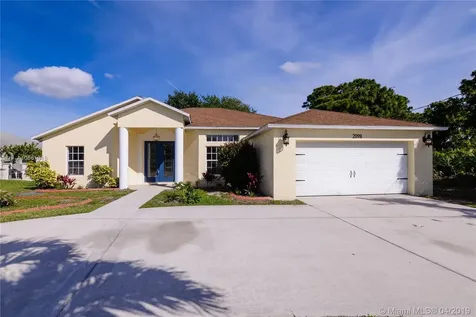 2098 SE Mandrake Circle Port St. Lucie FL 34952
