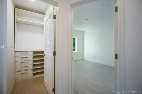 1100 Belle Meade Island Drive Miami FL 33138